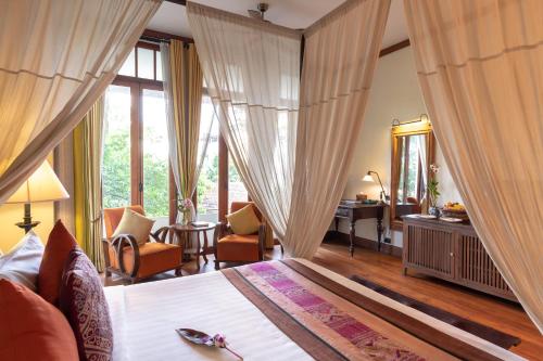 ariyasomvilla hotel