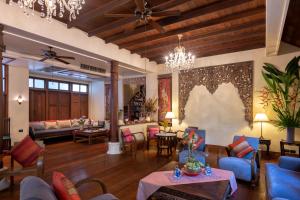 ariyasomvilla hotel
