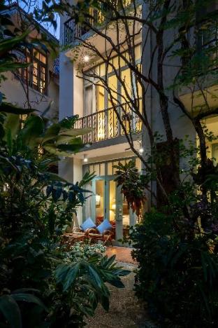 ariyasomvilla hotel