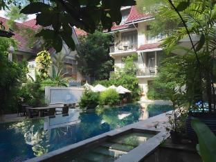ariyasomvilla hotel