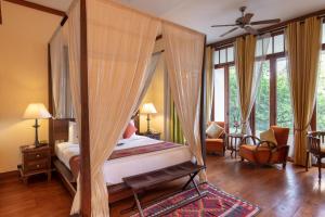 ariyasomvilla hotel