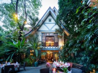 ariyasomvilla hotel