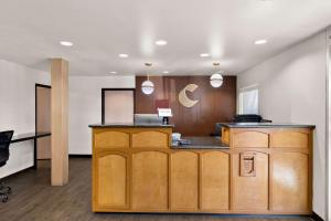comfort inn and suites