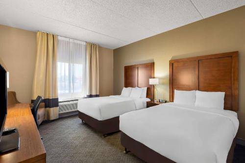 Comfort Inn And Suites,4850 South Hotel Drive,3 star