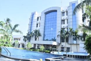 country club lee crysstal