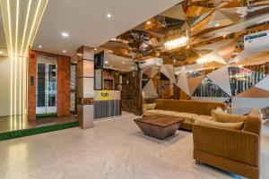 super townhouse geetraj near shalimar gateway