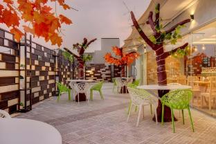 super townhouse geetraj near shalimar gateway