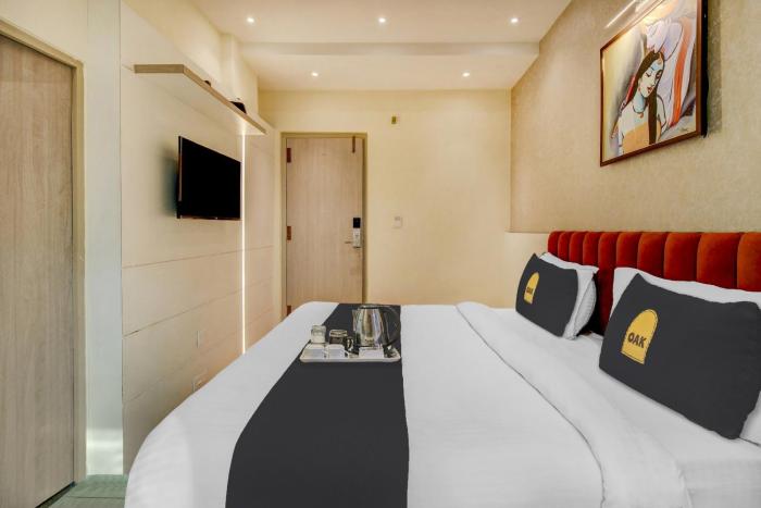 super townhouse geetraj near shalimar gateway