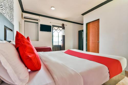 Hotel O Poonam Grande,,3 star