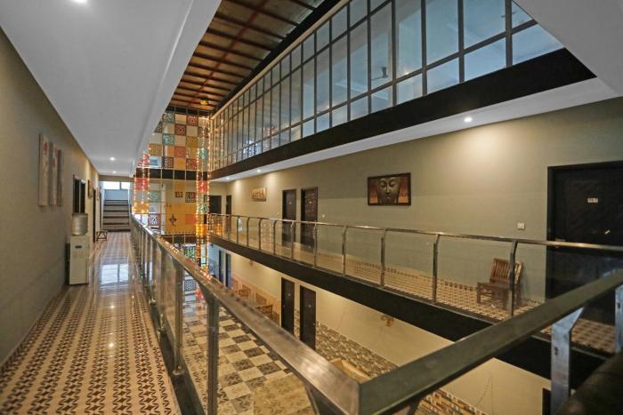 super hotel o heart beat hotel