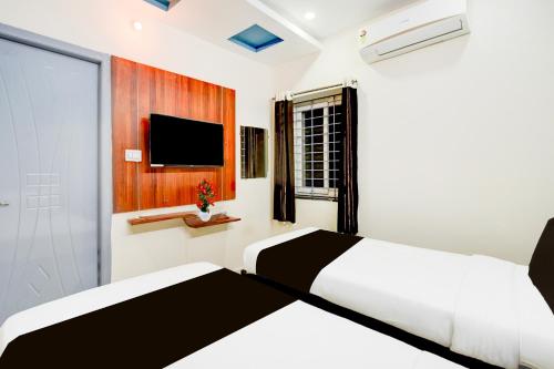 super collection o khajaguda hills formerly sri balaji luxary rooms