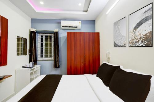 super collection o khajaguda hills formerly sri balaji luxary rooms