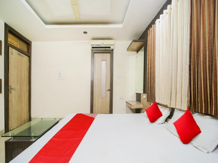 hotel o new om palace