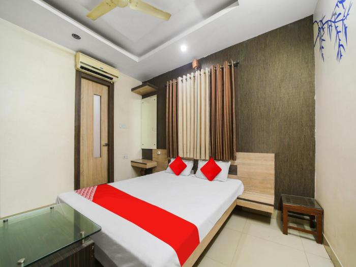 hotel o new om palace