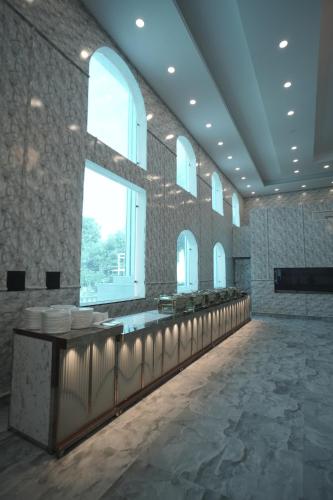 the trade international