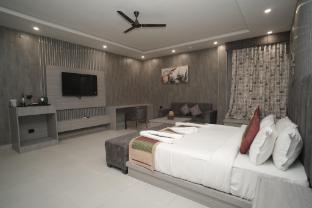 the trade international