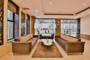 click hotel sagar plaza chakan pune