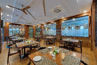 click hotel sagar plaza chakan pune