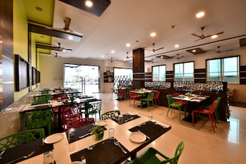 click hotel sagar plaza chakan pune