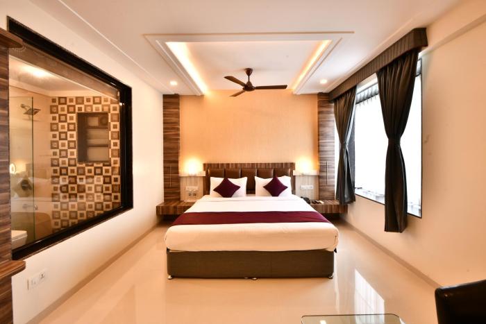 click hotel sagar plaza chakan pune