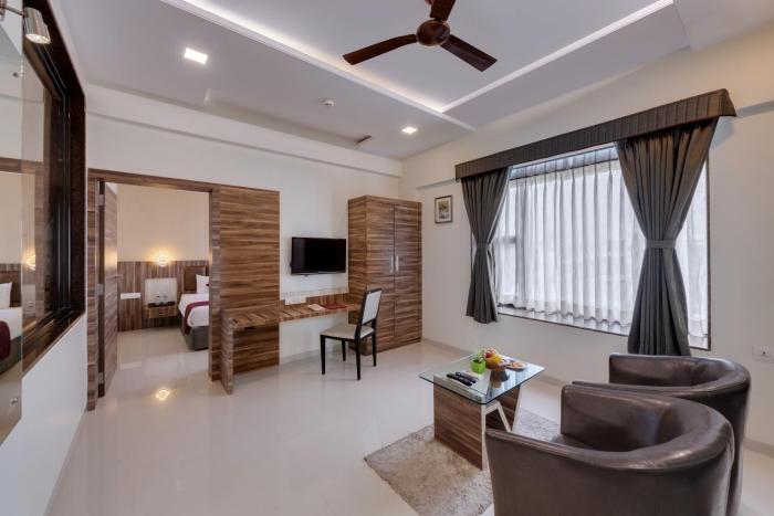 click hotel sagar plaza chakan pune