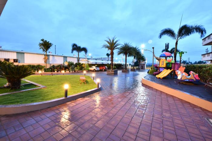 click hotel sagar plaza chakan pune