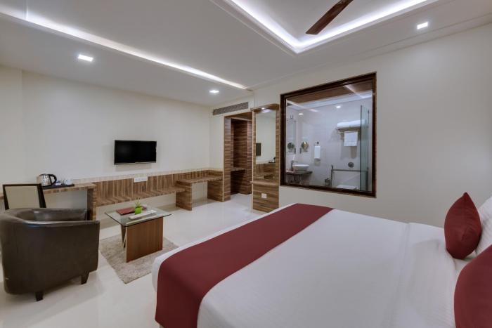 click hotel sagar plaza chakan pune