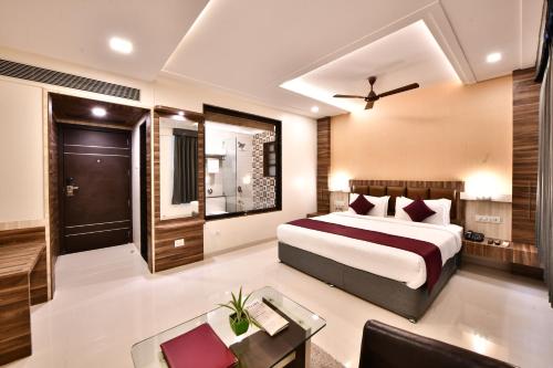 click hotel sagar plaza chakan pune