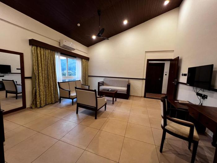 mastiff grand la villae resort