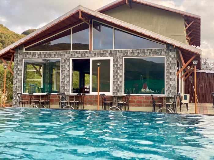 mastiff grand la villae resort