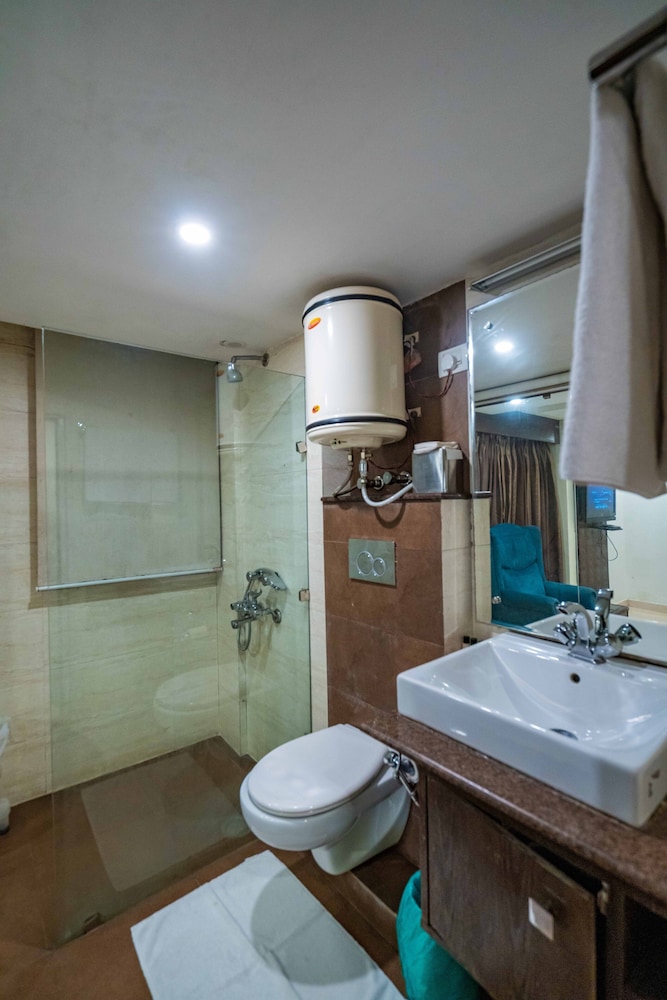 ashiana clarks inn shimla