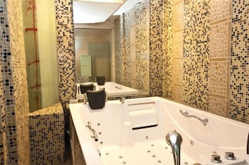 ashiana clarks inn shimla