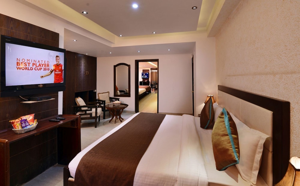 ashiana clarks inn shimla