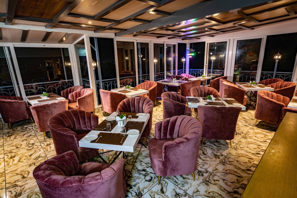 ashiana clarks inn shimla