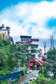 ashiana clarks inn shimla