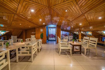 ashiana clarks inn shimla
