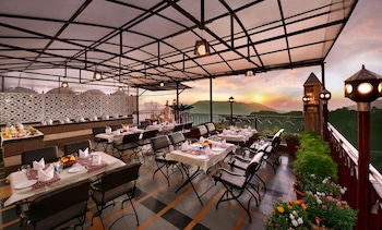 ashiana clarks inn shimla