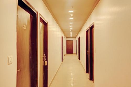 Collection O One Hotel,,3 star