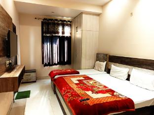 Super Residency Near To Nizzamduin Railway Stations,,3 star