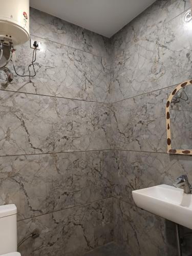 super residency near to nizzamduin railway stations