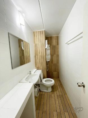 Muang Thong Inn,,3 star