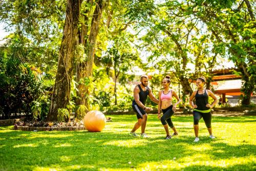 holiday inn express port moresby by ihg