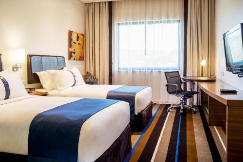 holiday inn express port moresby by ihg