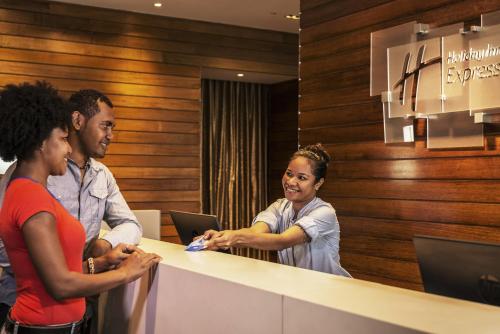 holiday inn express port moresby by ihg