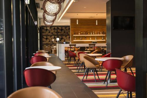 holiday inn express port moresby by ihg