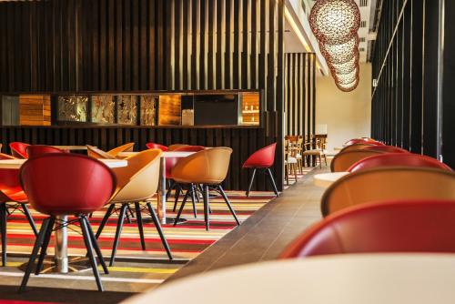 holiday inn express port moresby by ihg