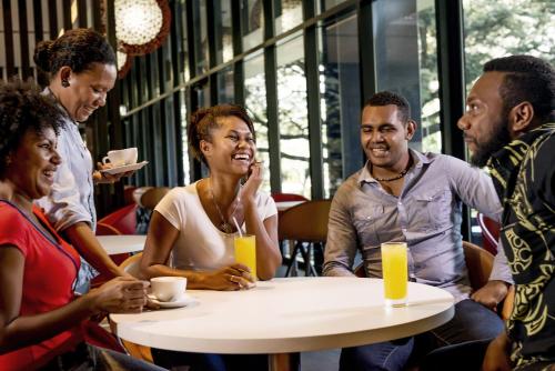 holiday inn express port moresby by ihg
