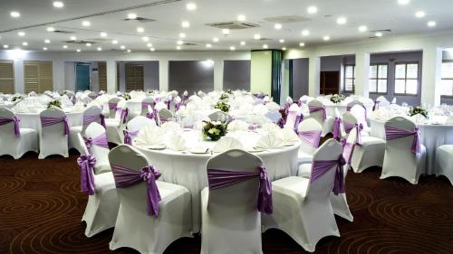 holiday inn express port moresby by ihg