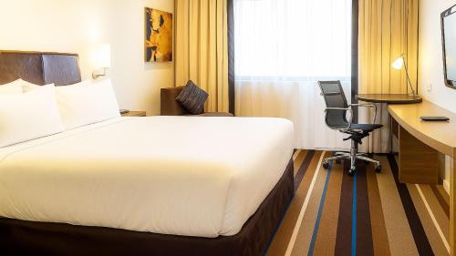 holiday inn express port moresby by ihg