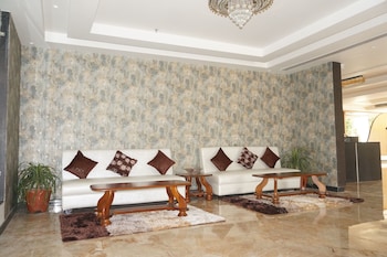 neel clarks inn express agra